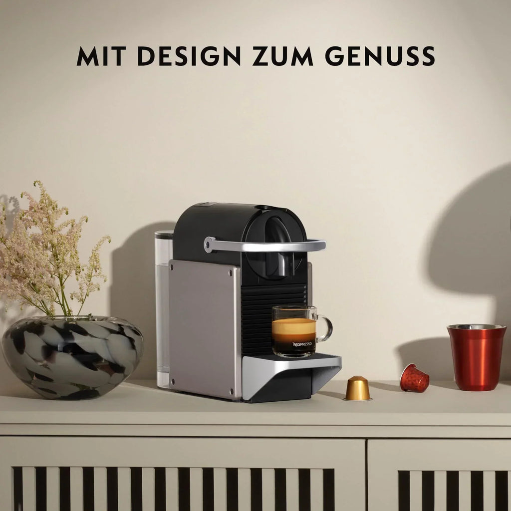 2025 Ekspres do kawy na kapsułki Krups Nespresso Pixie Redesign | Espresso i Lungo | Styl industrialny | Niskie zużycie energii | Automatyczne wyłączanie | Regulowana tacka | Kapsułki nadające się do recyklingu | Model XN306T