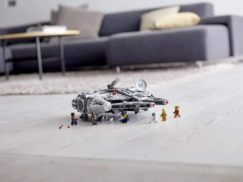 Star Wars: Skywalker. Odrodzenie — Sokół Millennium 75257 Model statku kosmicznego z klocków z minifigurkami, nowość 2019 (1351 elementów)