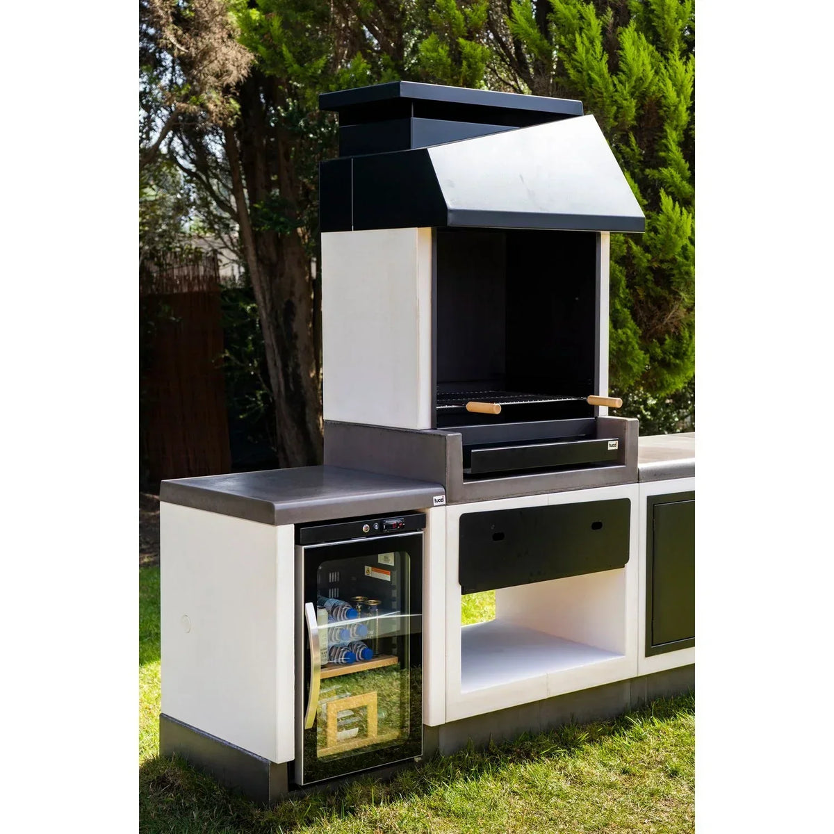 Tuozi - Grill Murowany Na Drewno I Węgiel Model Kitaway Otte (szary/biały - 84 X 63 X 206 Cm) Nr ref: T00170